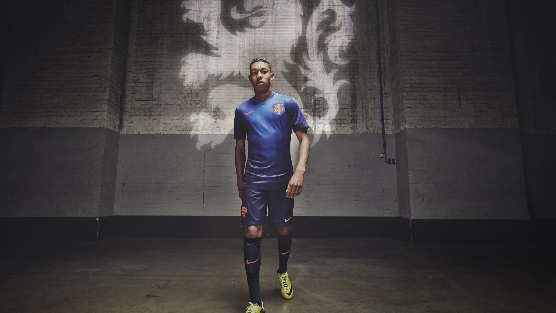 国际米兰半决赛大胜罗马，胡金秋火力全开砍下15记关键球，全场沸腾